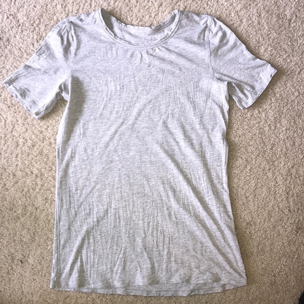Lululemon T-shirt - M